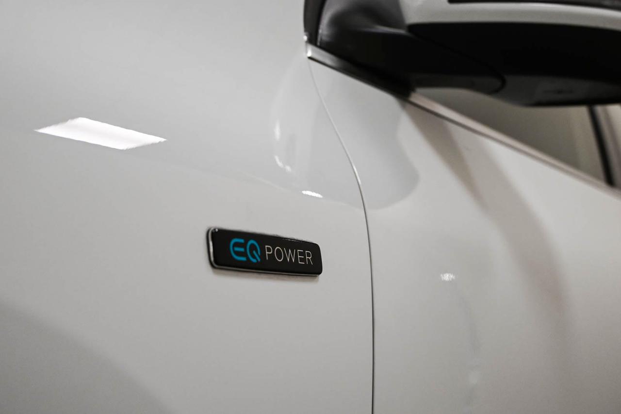 MERCEDES GLA (H247) GLA 250 e EQ-Power...