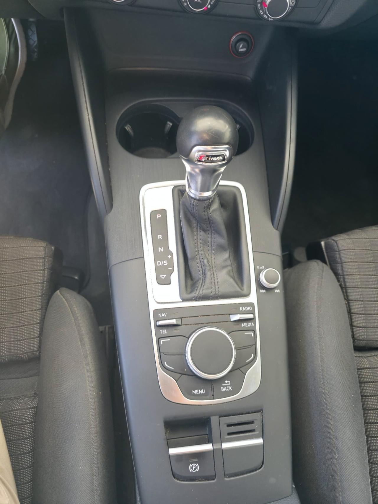 Audi A3 SPB 1.6 TDI clean diesel S tronic Ambition