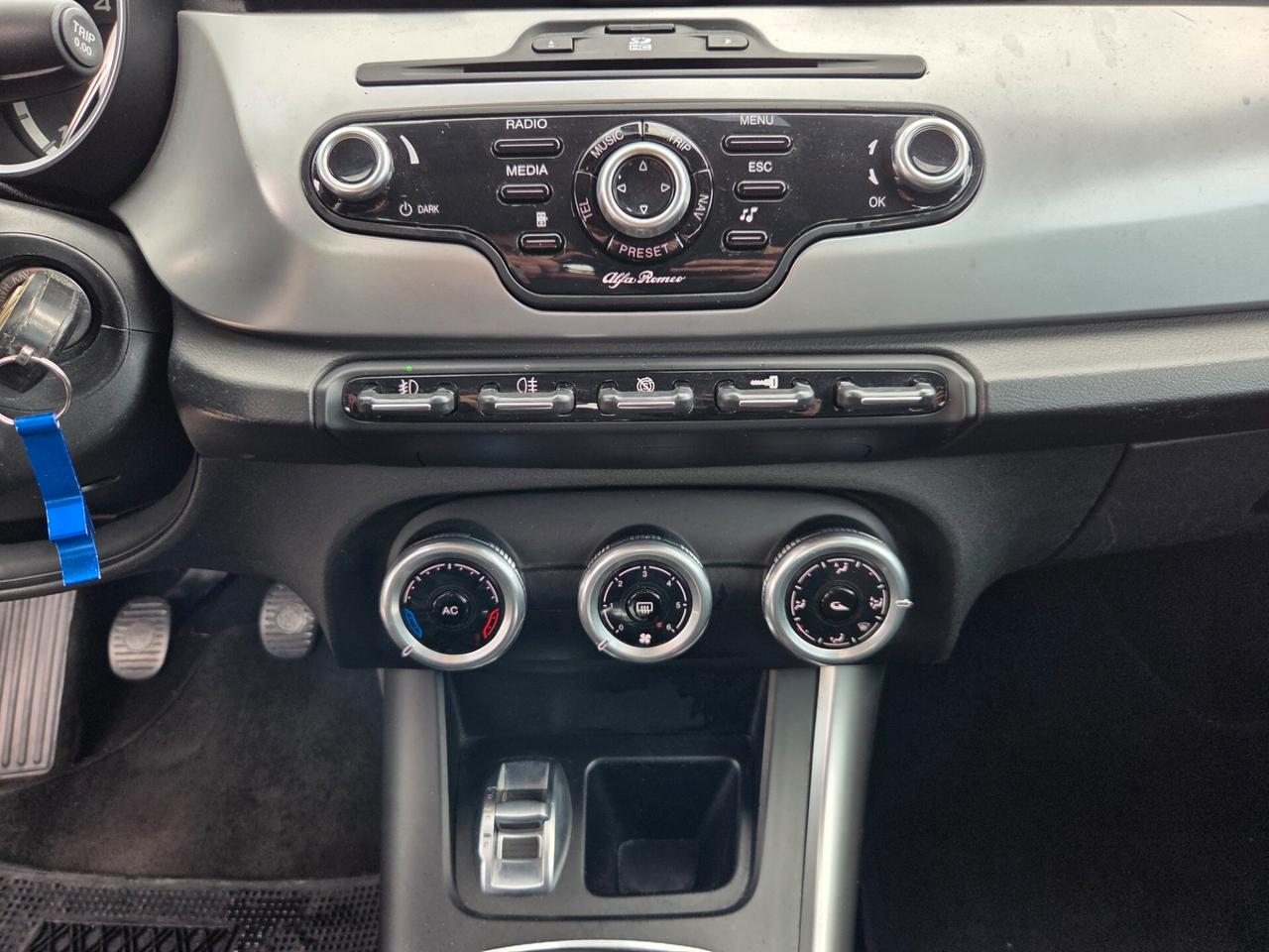 Alfa Romeo Giulietta 1.6 JTDm-2 105 CV - PERFETTA