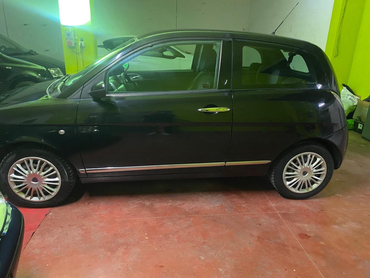 Lancia Ypsilon 1.2 Oro 100mila km