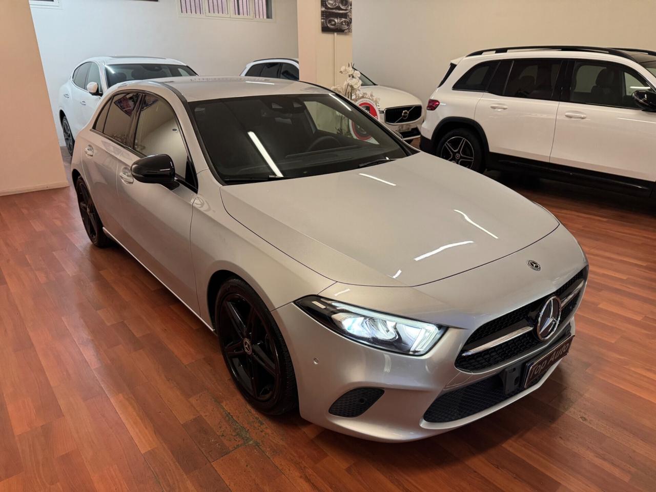 MERCEDES-BENZ A 180 d AUTO SPORT NIGHT EDITION - MY19