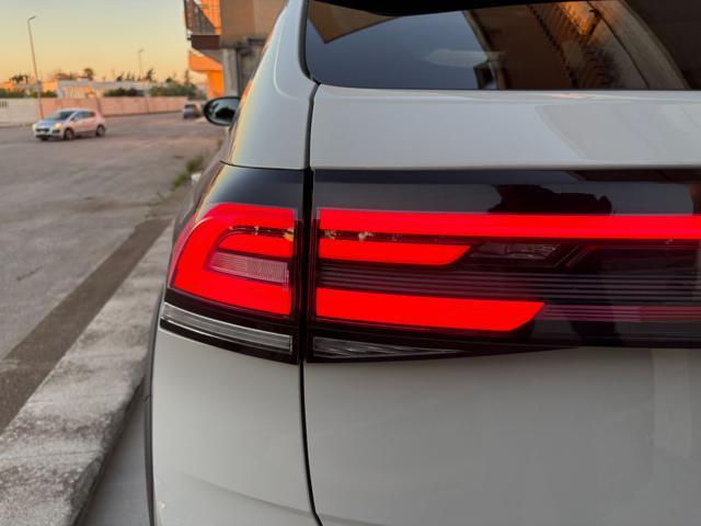 VOLKSWAGEN Taigo 1.0 TSI 110 CV DSG R-Line TETTO APR/PAN