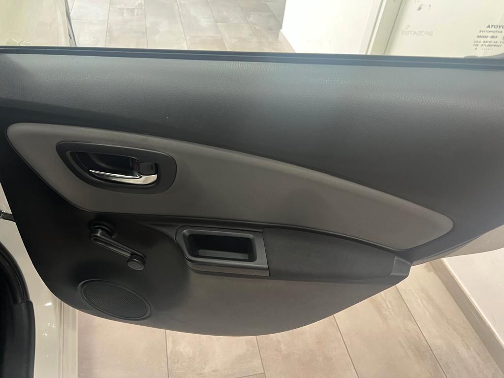 Toyota Yaris 1.5 Hybrid 5 porte Active