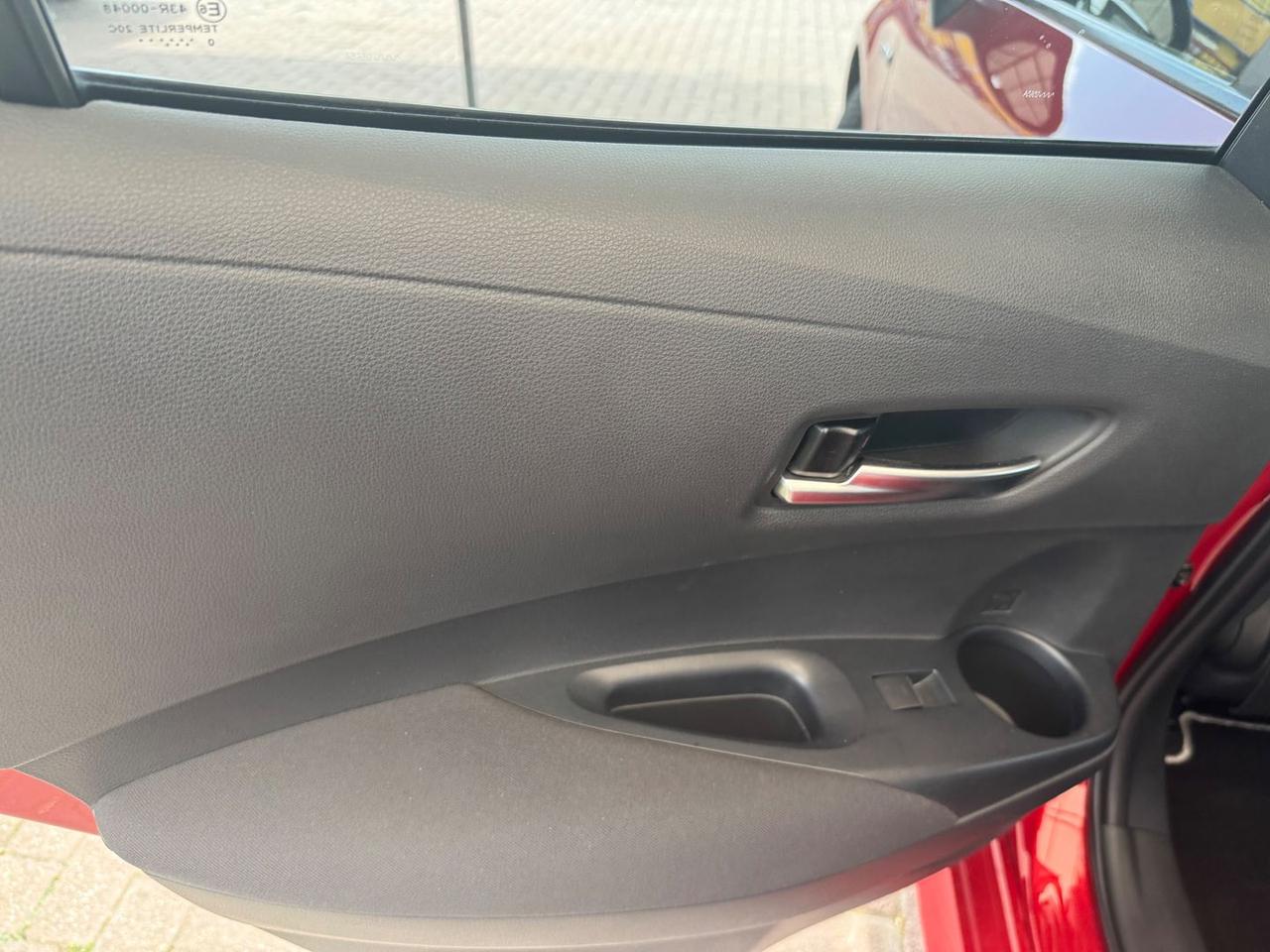 Toyota Corolla Business 2.0 VVT-i HEV #5754