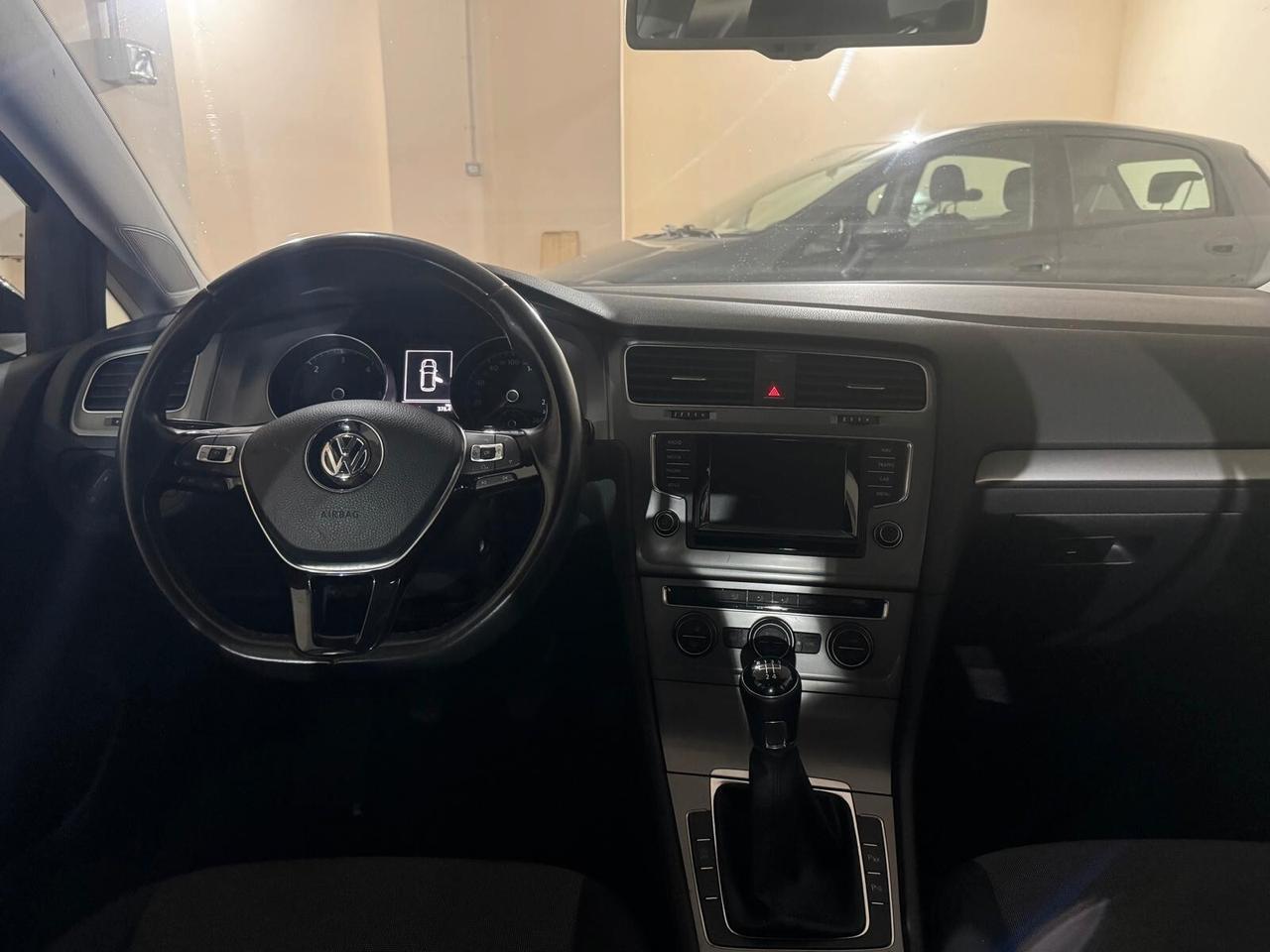 Volkswagen Golf 1.6 TDI 5p. Comfortline BlueMotion NAVI PARK ASSIST BLUETOOTH *LEGGI*