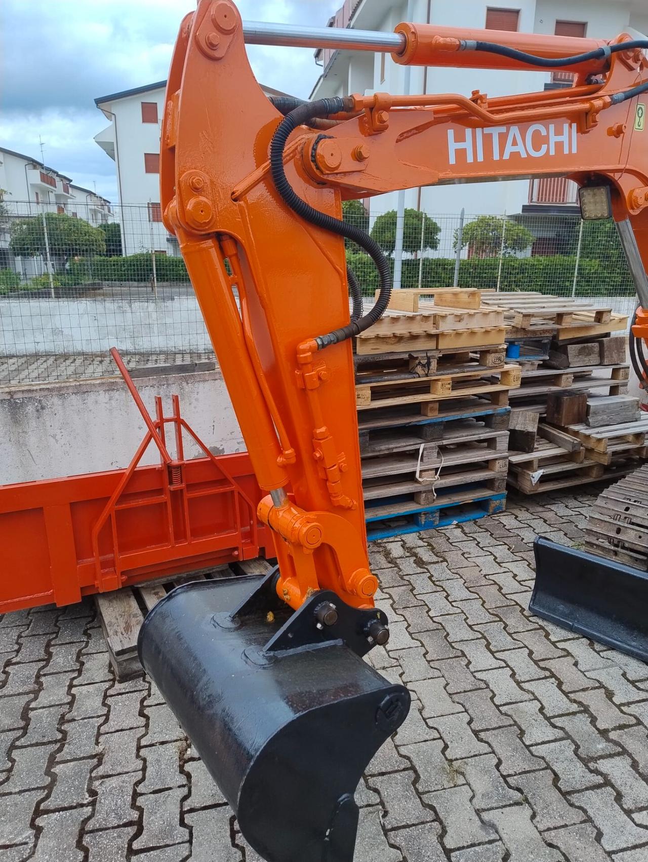 Escavatore Usato Hitachi EX 30- U (30 Quintali)