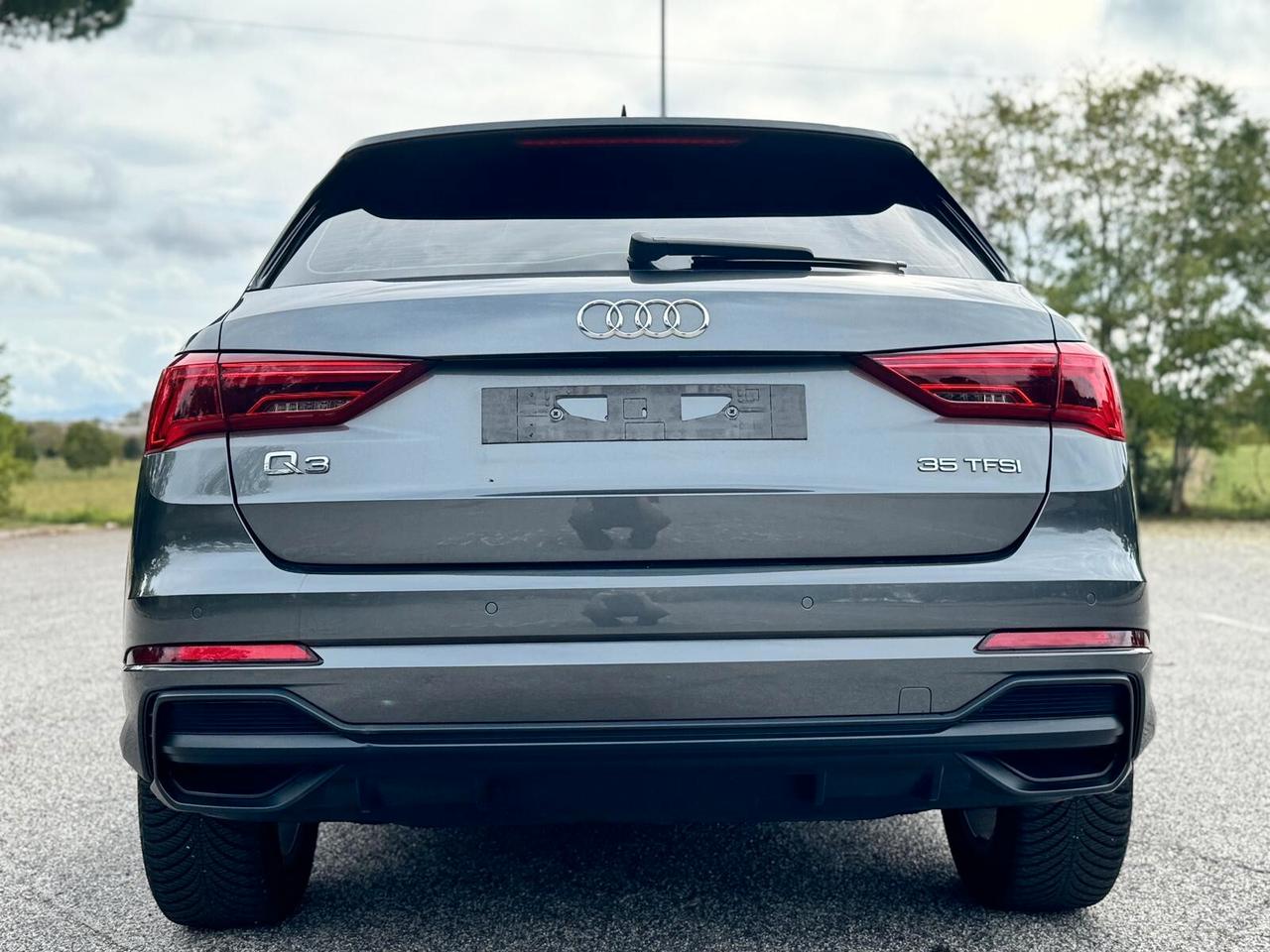 Audi Q3 35 TFSI 150cv S-line Matrix