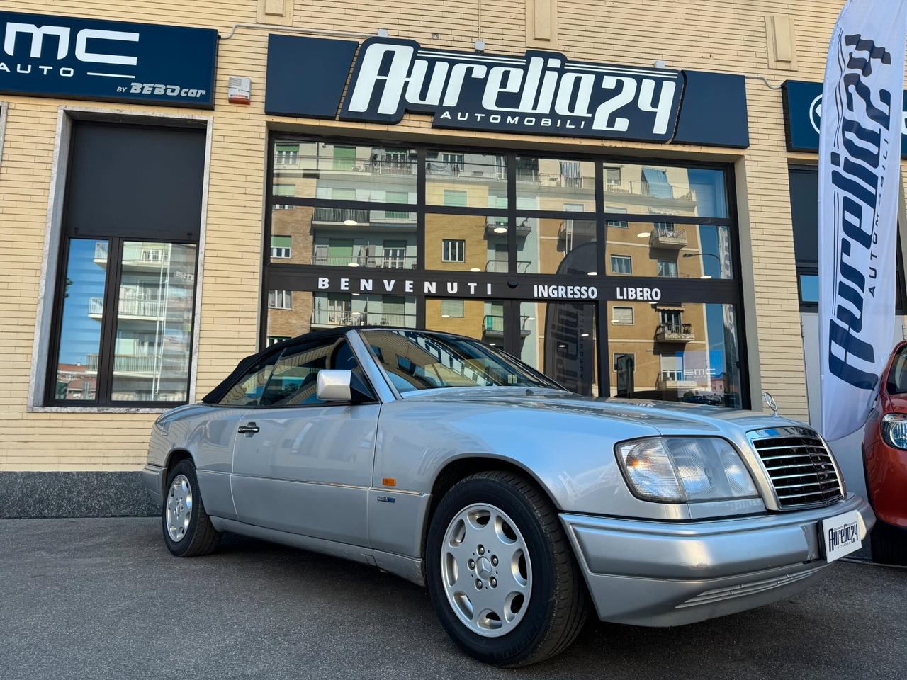 Mercedes-benz E-Series E 200 cabrio