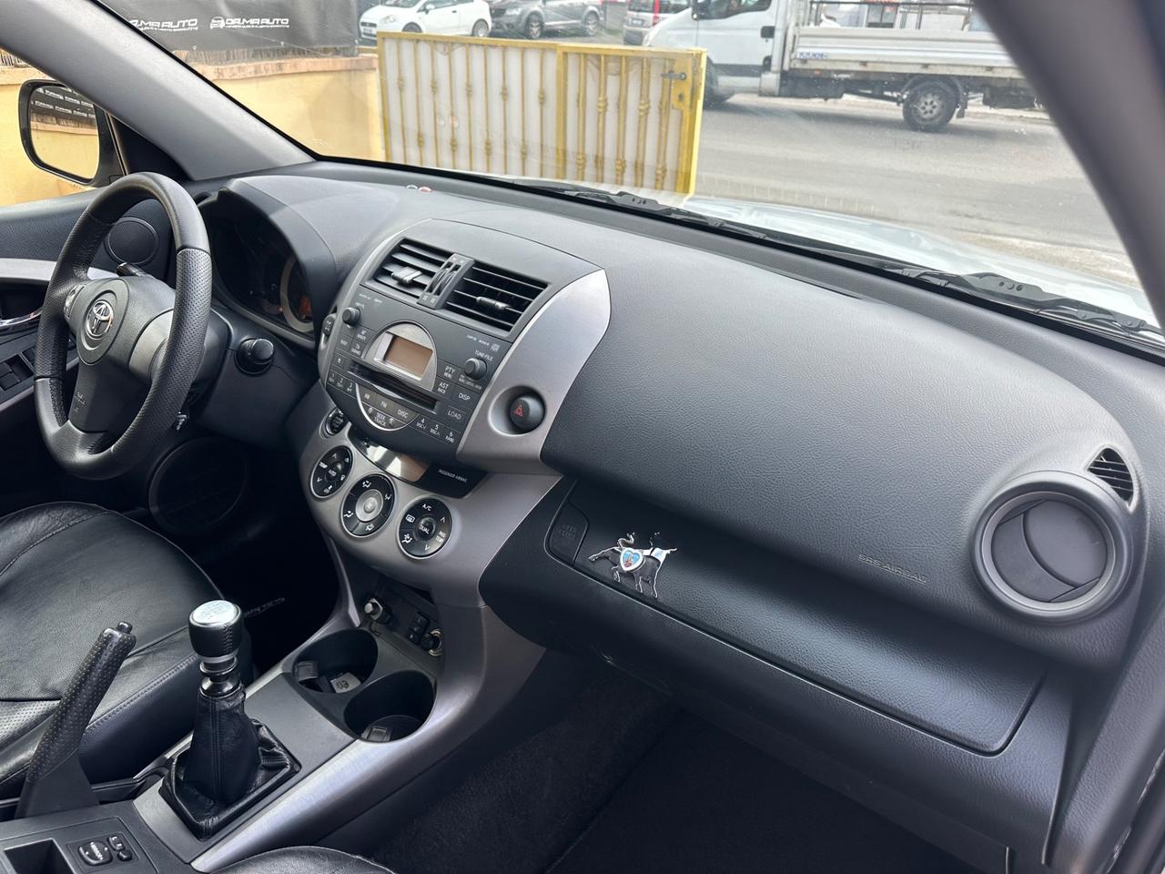 Toyota RAV 4 RAV4 2.2 D-4D 177 CV Luxury