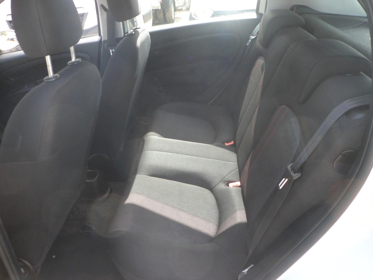 Fiat Punto 5 posti autocarro