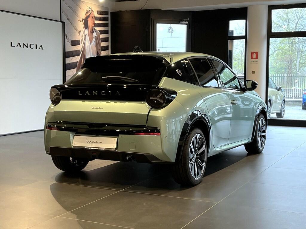 Lancia Ypsilon 1.2 mhev LX e-dct
