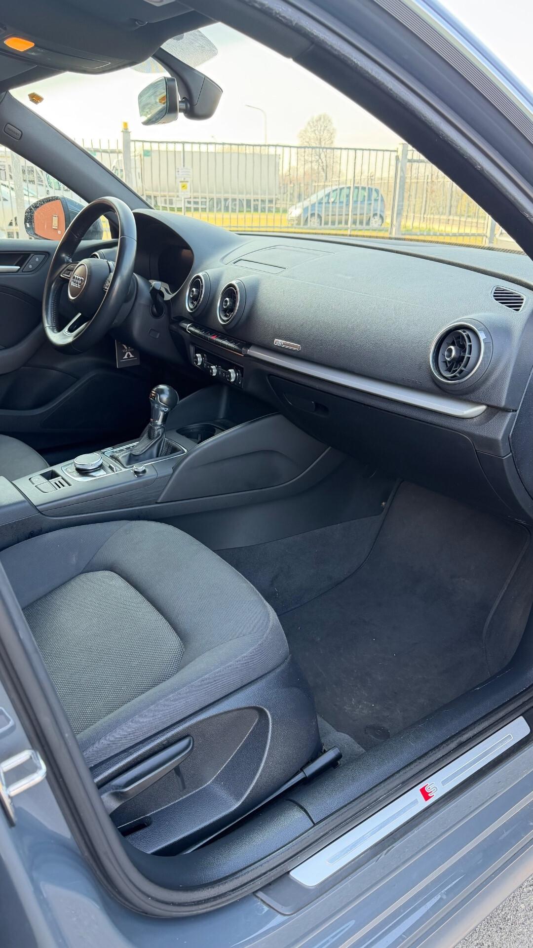 Audi A3 SPB 40 TFSI S tronic Sport