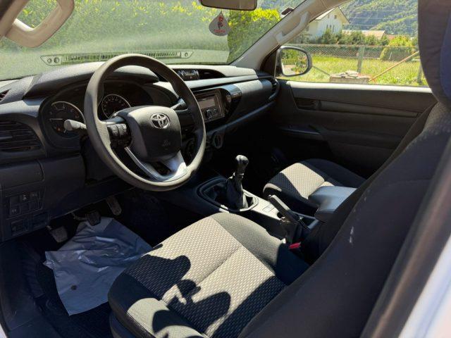 TOYOTA Hilux 2.4 D-4D 4WD 2 porte Single Cab Comfort