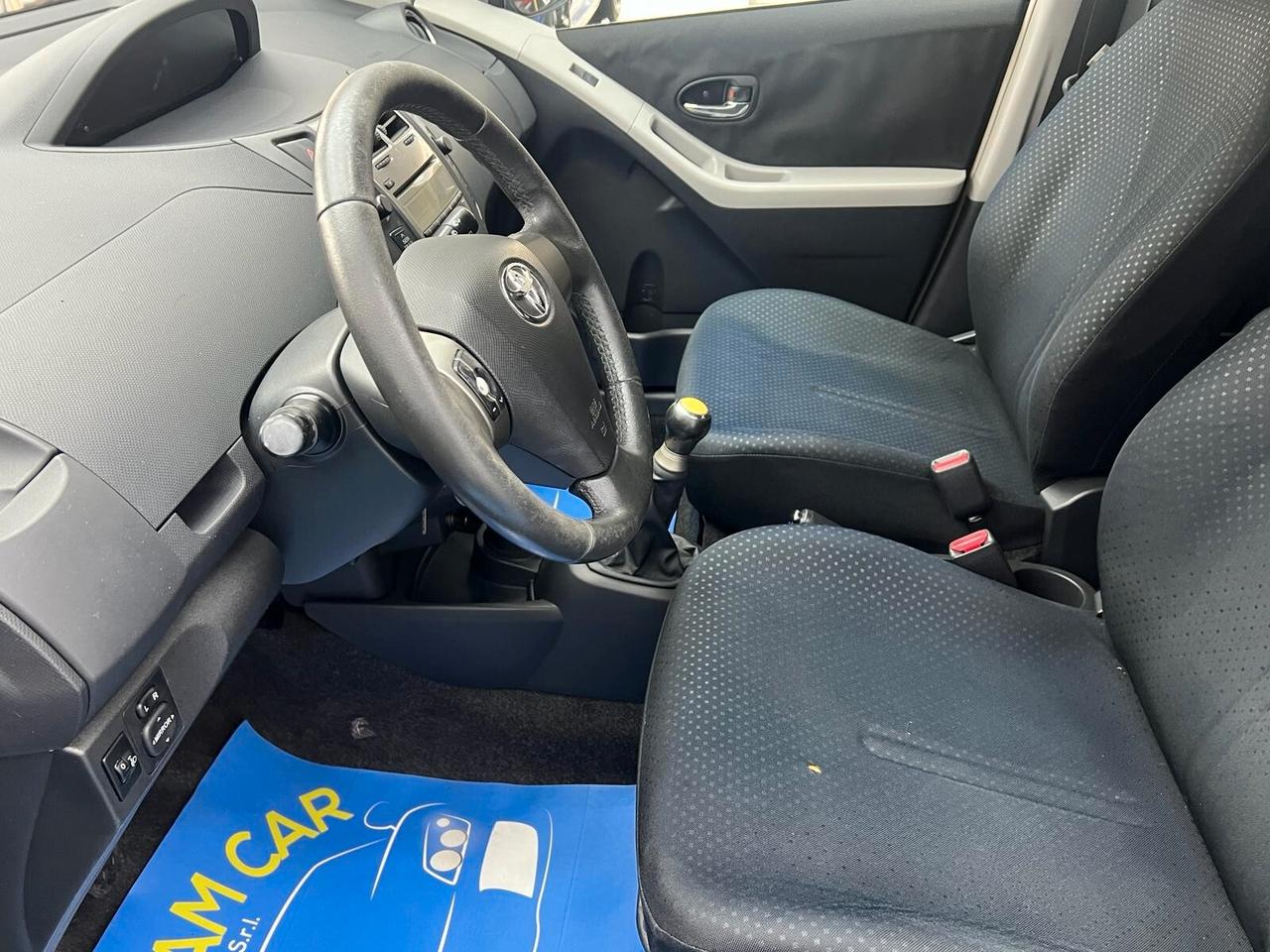 Toyota Yaris 1.0 Benzina 69Cv - Ok neopatentati