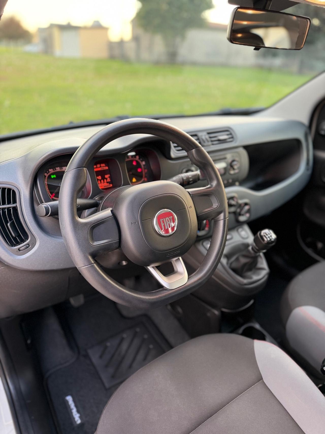 Fiat Panda 1.2 Lounge NEOPATENTATI