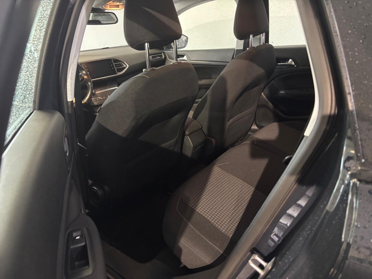 Peugeot 308 BlueHDi 120 S&S EAT6 SW Business
