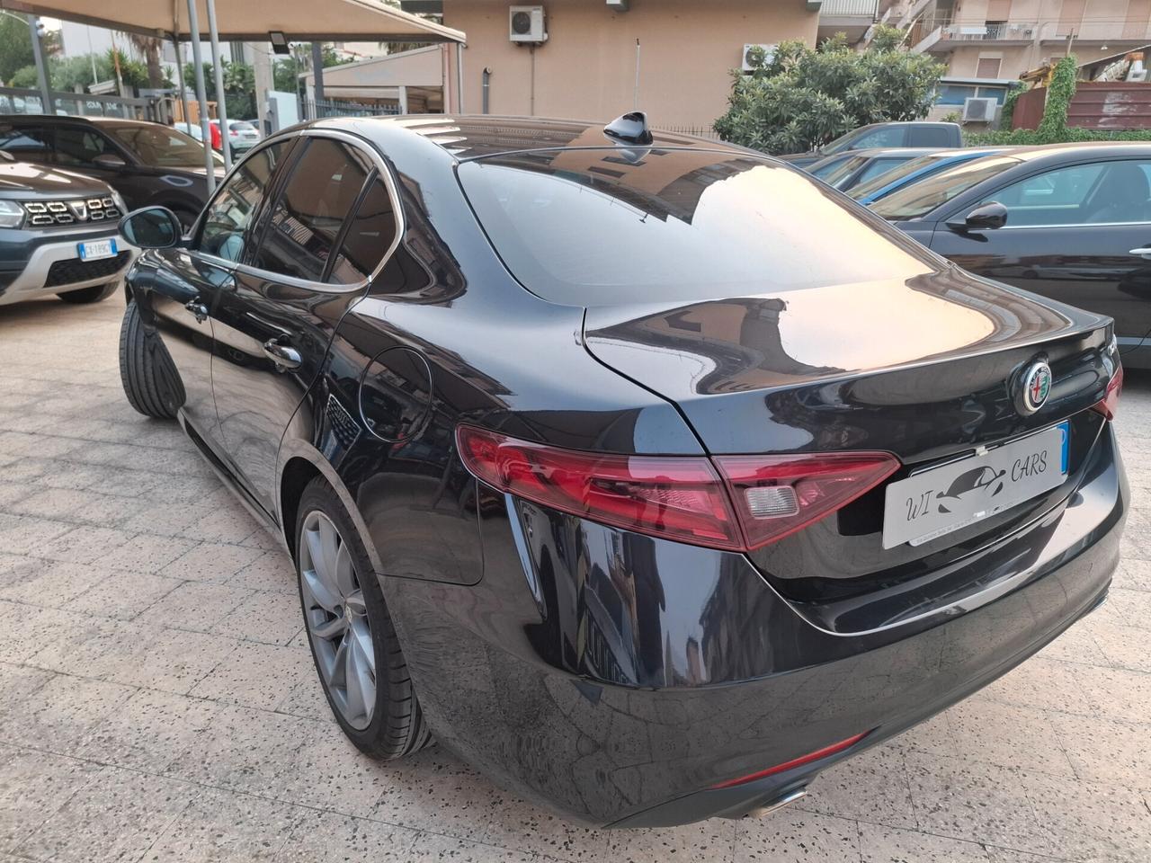 Alfa Romeo Giulia - 2.2 Eco Business Super 180 CV