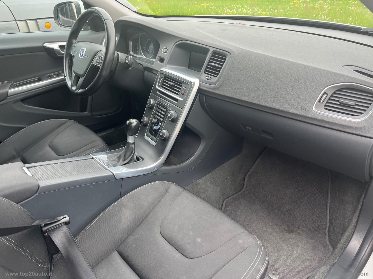 VOLVO V60 D2 1.6 Business|GANCIO TRAINO|94.000 CHILOMETRI CERT.