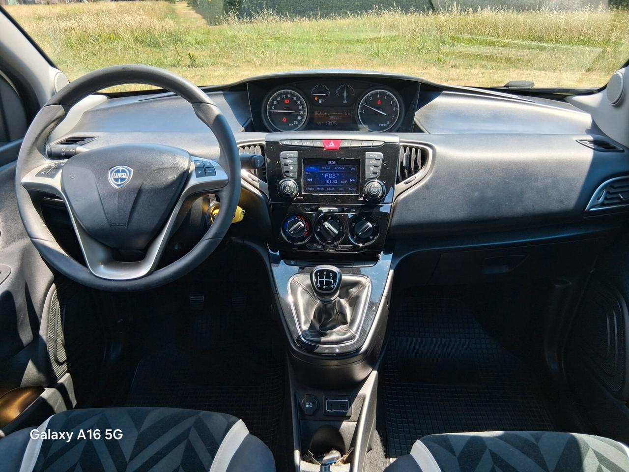 Lancia Ypsilon 1.2 69 CV 5 porte Gold