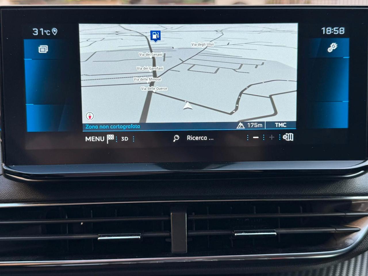 PEUGEOT 3008 HDI 130 S&S EAT8 ALLURE NAVI+RETROCAMERA