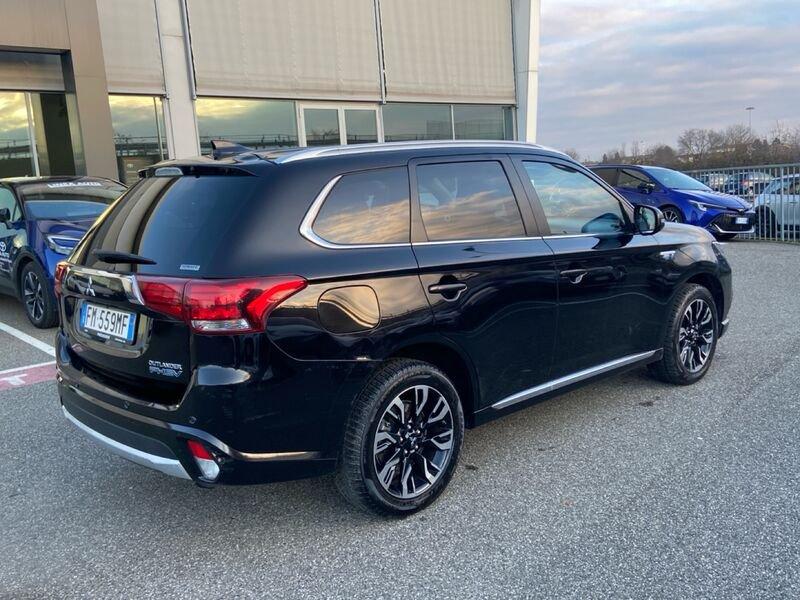 Mitsubishi Outlander PHEV 2.0 PHEV 4WD AUTO INSTYLE PLUS SDA