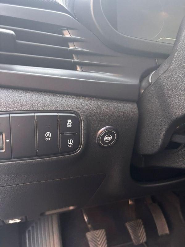 Hyundai i20 i20 1.2 MPI MT GPL Connectline