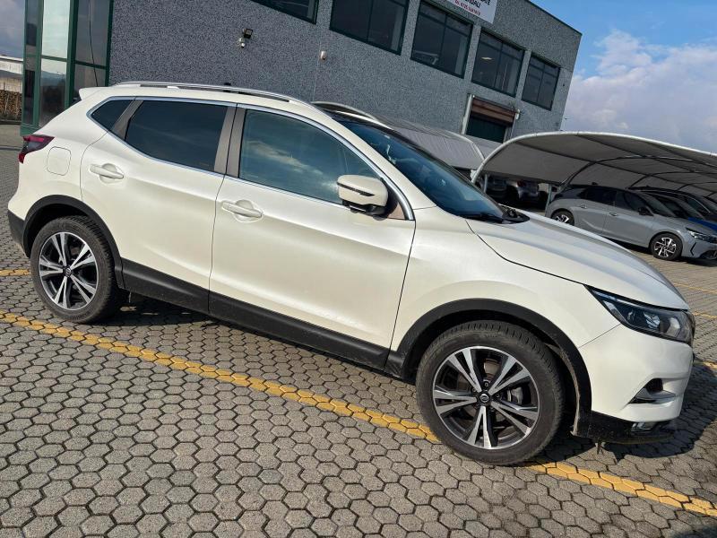 Nissan Qashqai 1.3 dig-t N-Connecta 140cv