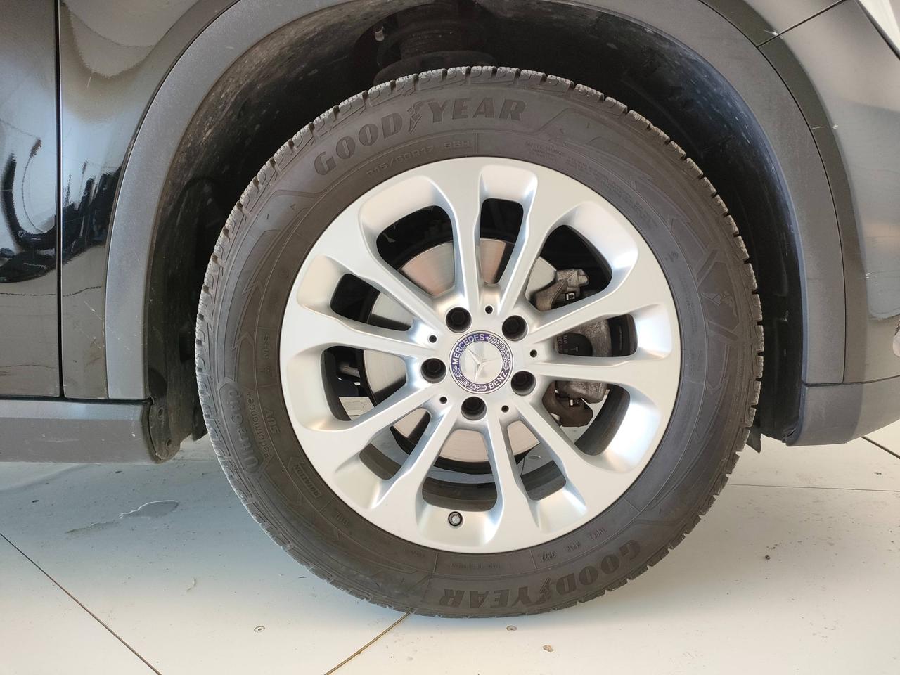 Mercedes-Benz GLA-X156 2017 - GLA 180 d Business