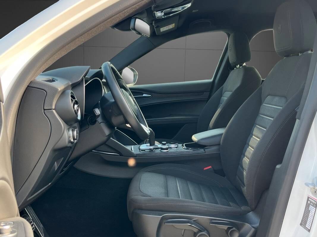 Alfa Romeo Stelvio 2.2 t Super rwd 160cv auto
