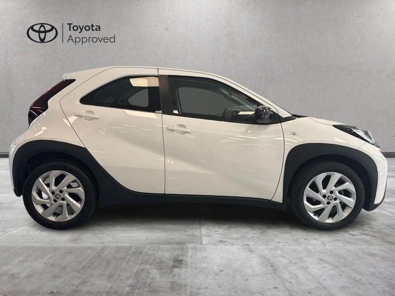Toyota Aygo X 1.0B (72 CV) Active S-CVT