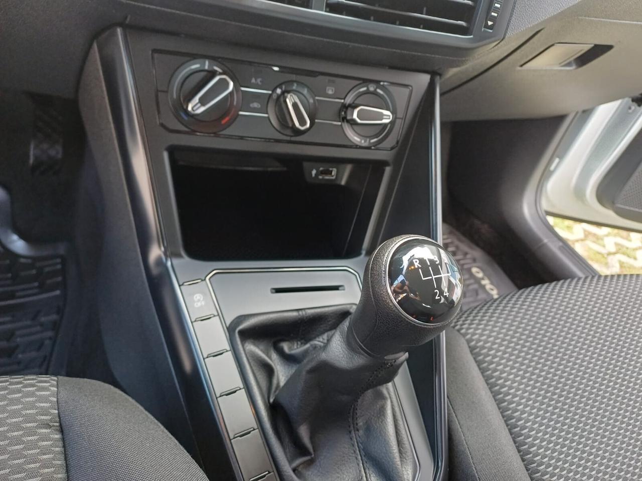 Volkswagen Polo 1.0 MPI 65 cv 5 porte Trendline BMT