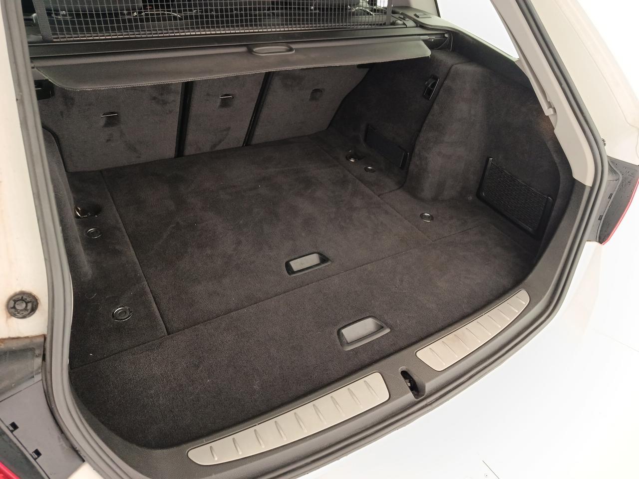 BMW Serie 3 (F30/31) - 320d Touring Business aut.