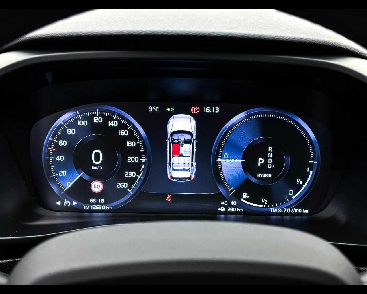 VOLVO XC40 (2017-->) - XC40 T5 Recharge Plug-in Hybrid Inscription Expression