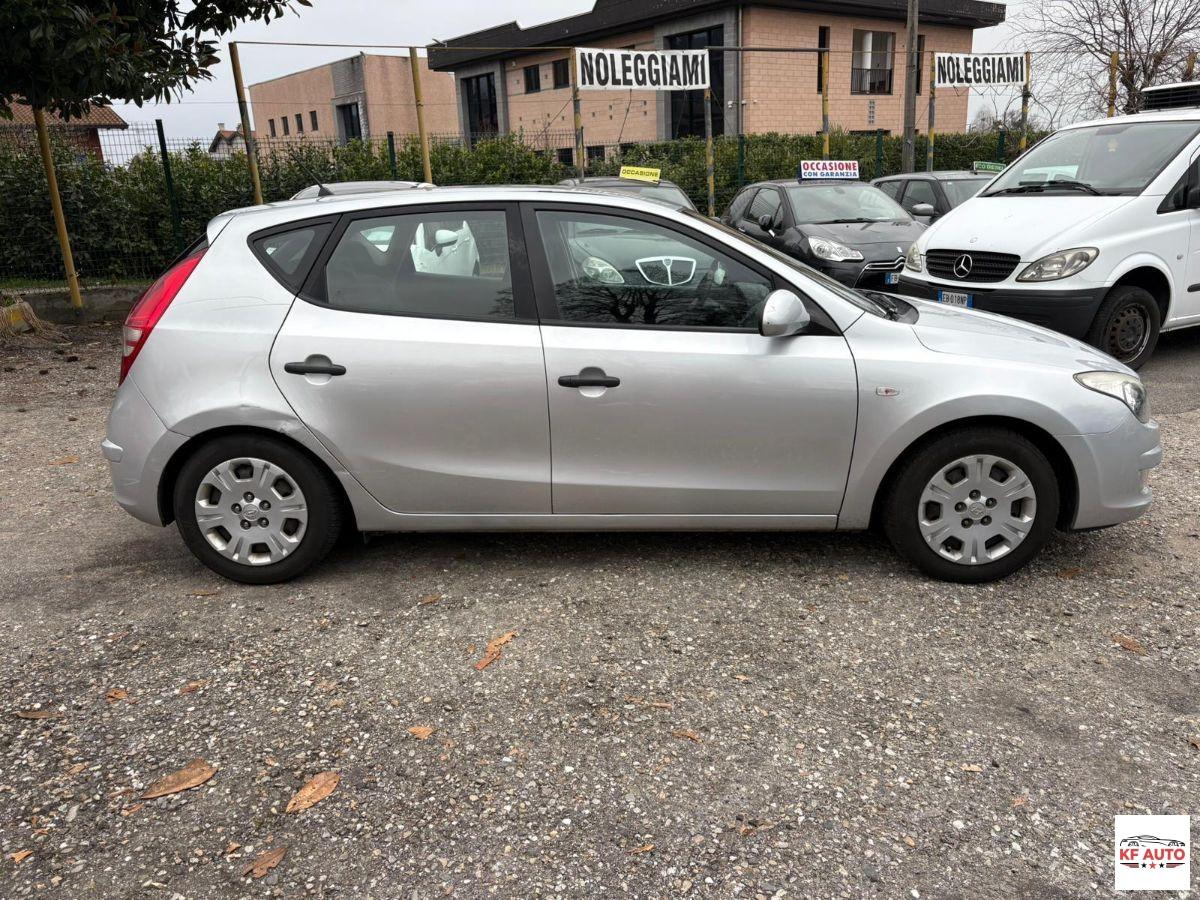 HYUNDAI - i30 1.4 Special Gpl