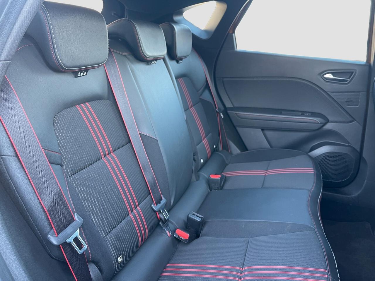 Renault Captur Full Hybrid E-Tech 145 CV RS Line