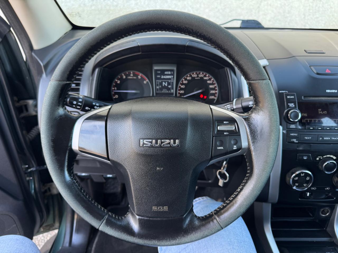 Isuzu D-Max 2.5Td 163cv Aut. Solar 4WD