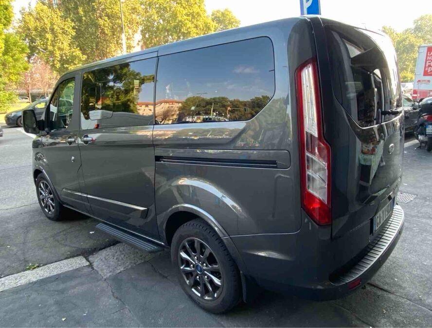 Ford Tourneo Custom 320 2.0 TDCi 185CV aut. 8 POSTI INT. PELLE NAVY Titanium
