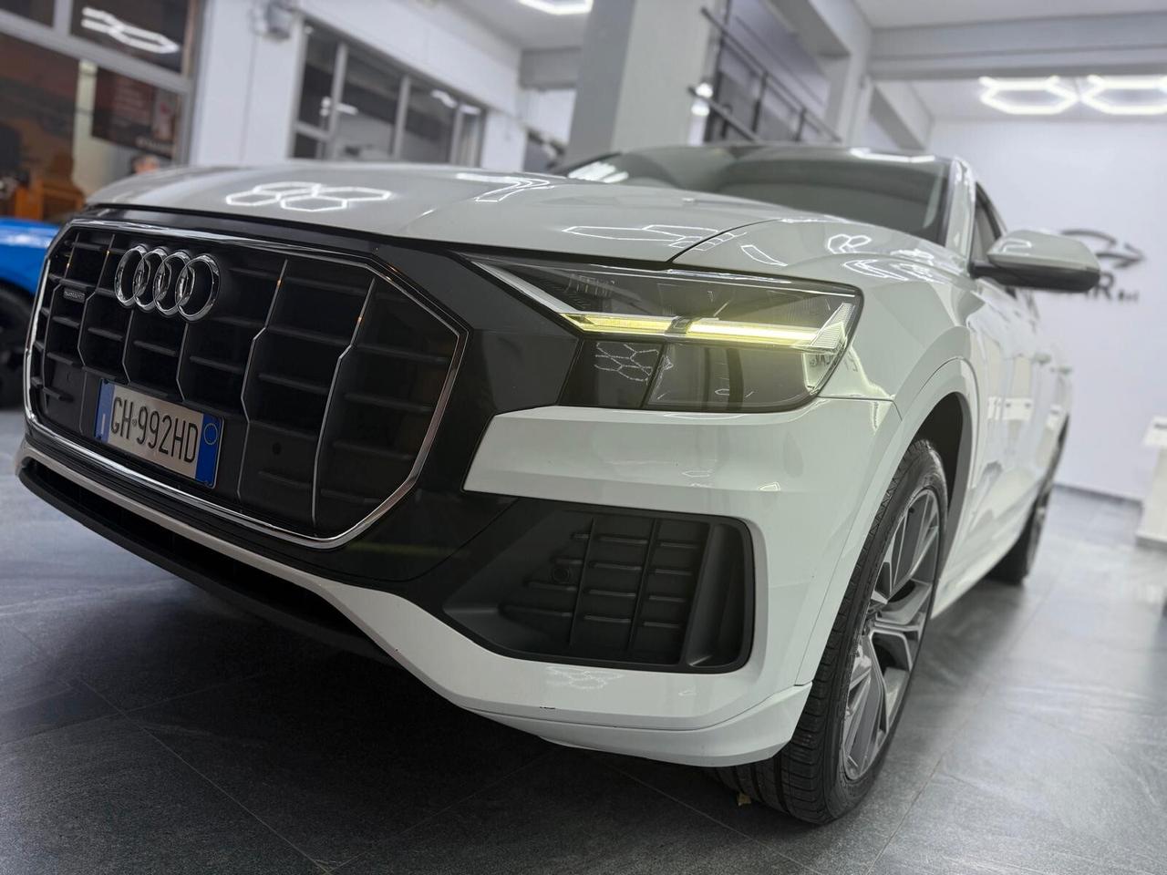 Audi Q8 SUV 45 TDI quattro tiptronic S line edition
