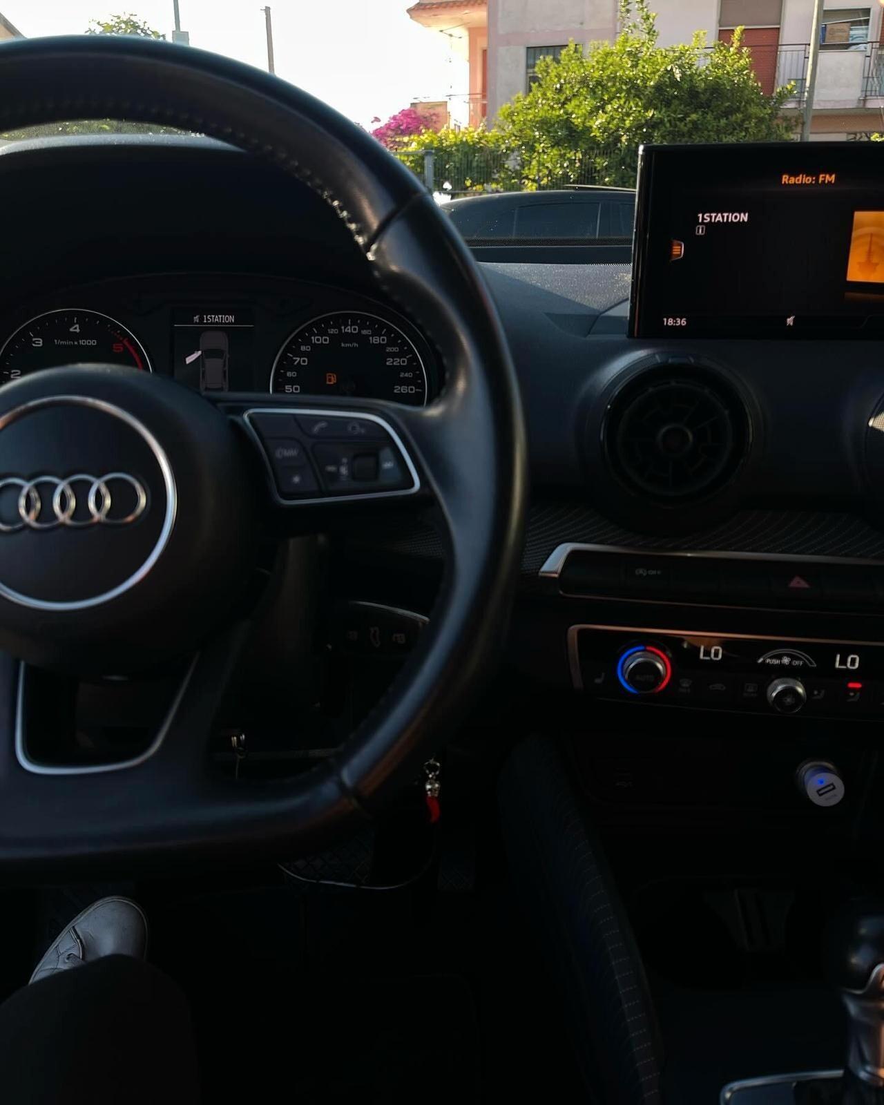 Audi Q2 1.6 TDI S tronic SLINE