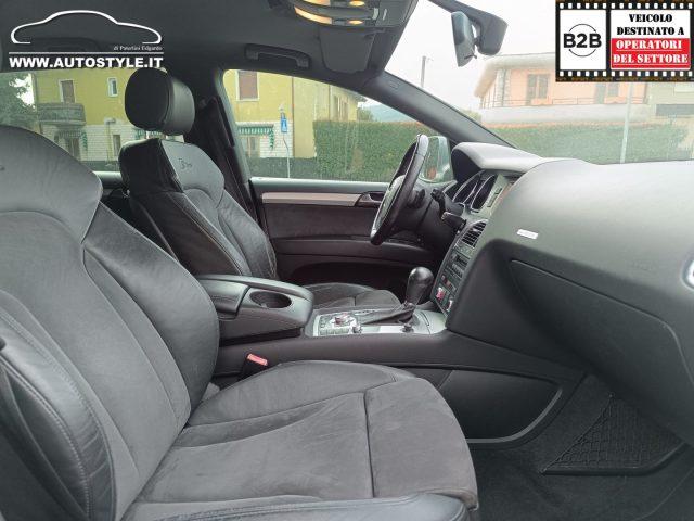 AUDI Q7 3.0 V6 TDI 240Cv *7POSTI* quattro Tiptronic S-LINE