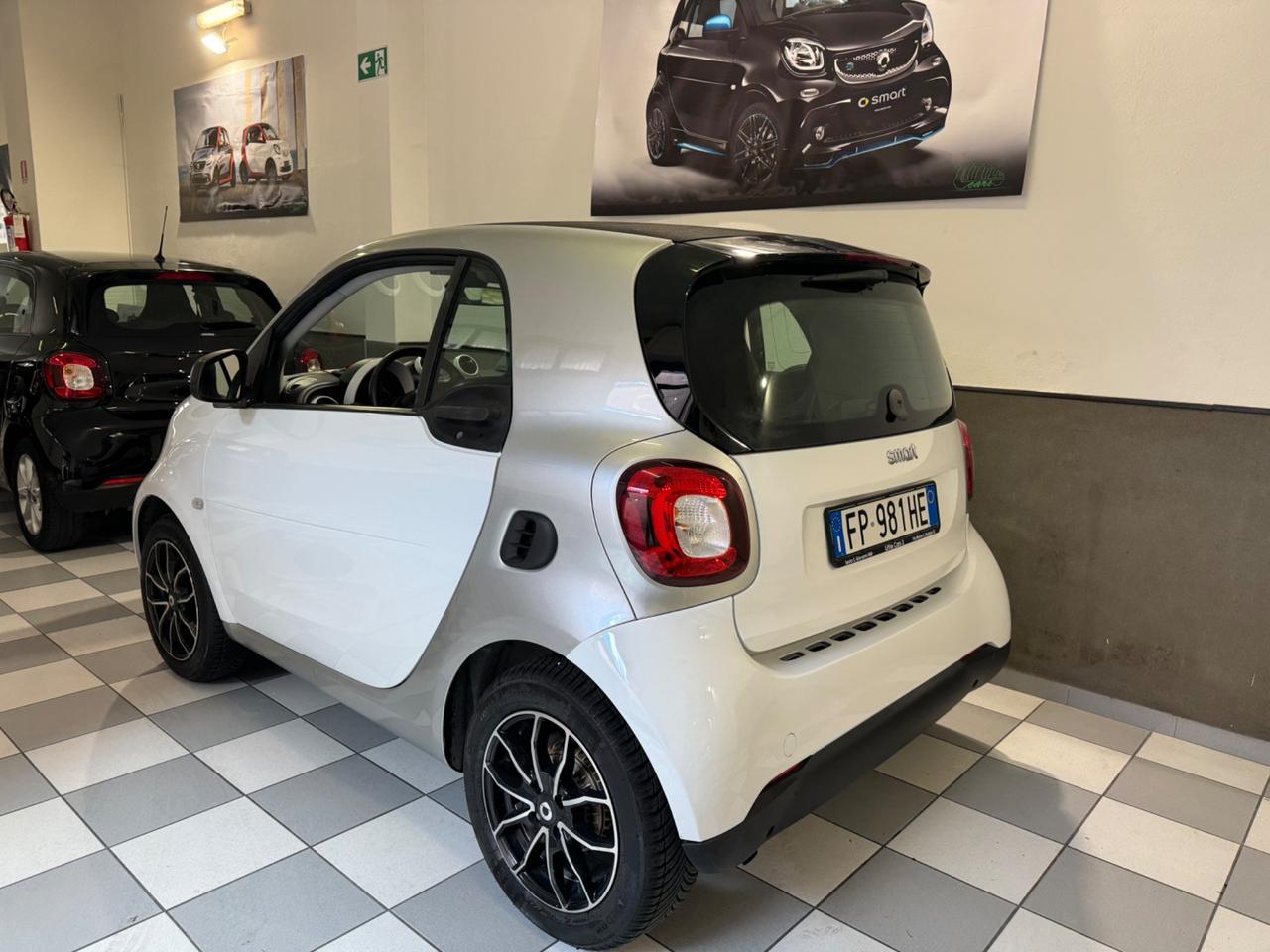 Smart ForTwo 70 1.0 automatica benzina garanzia