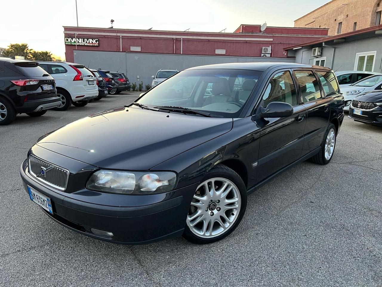 VOLVO T5 V 70