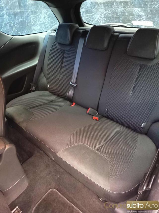 DS AUTOMOBILES DS 3 1.2 VTi 82 So Chic