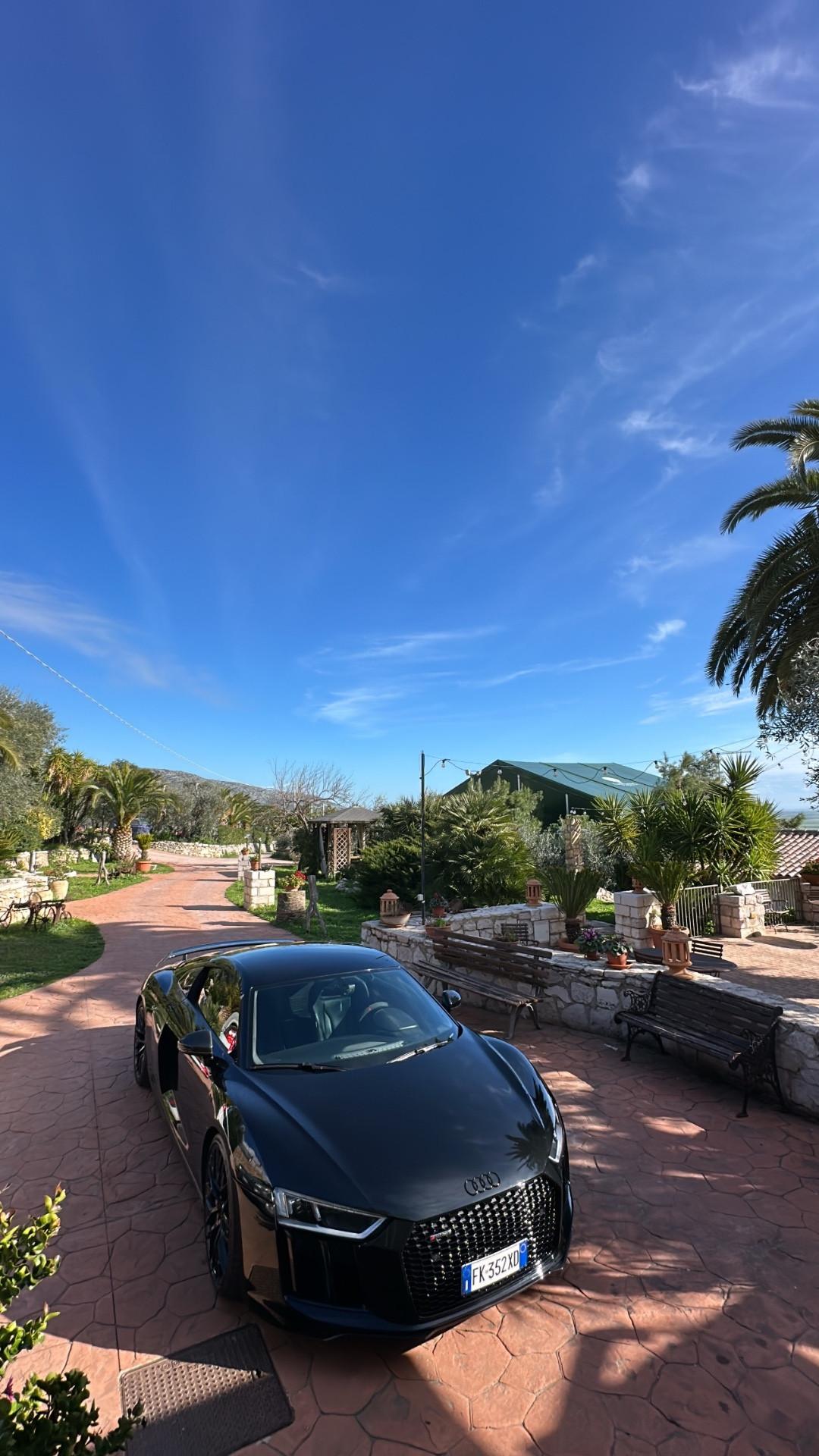 Audi R8 Coupé 5.2 FSI quattro S tronic plus