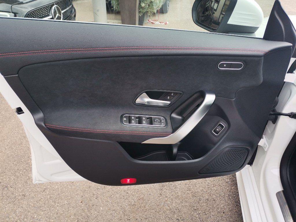 Mercedes-Benz CLA 200 d Automatic AMG Line Premium Plus