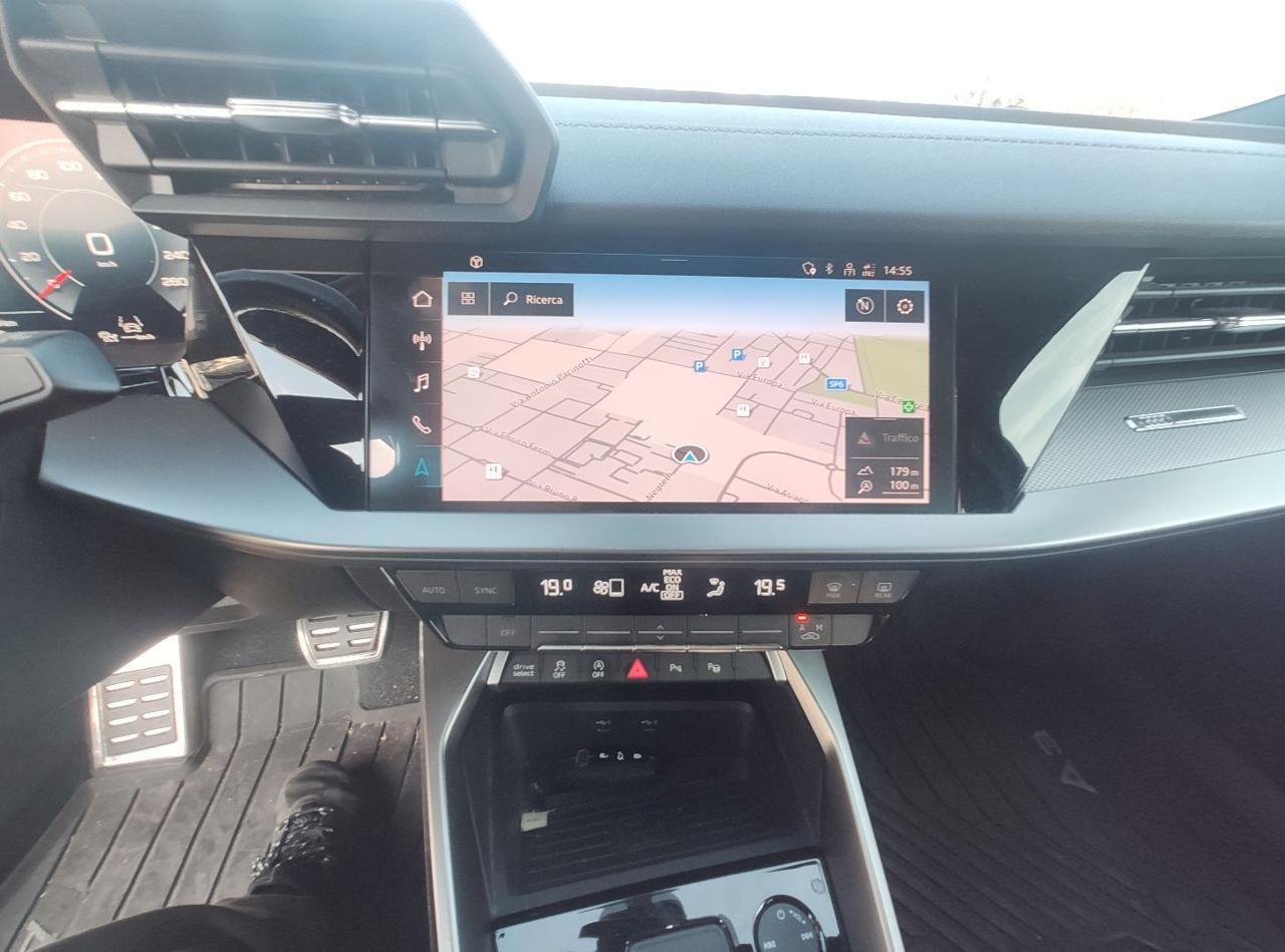 AUDI A3 SPB 35 TFSI mhev S line s-tronic!