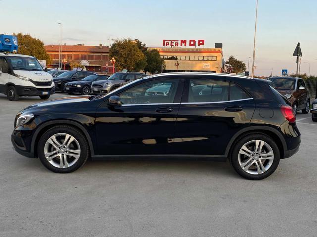 MERCEDES-BENZ GLA 180 Sport