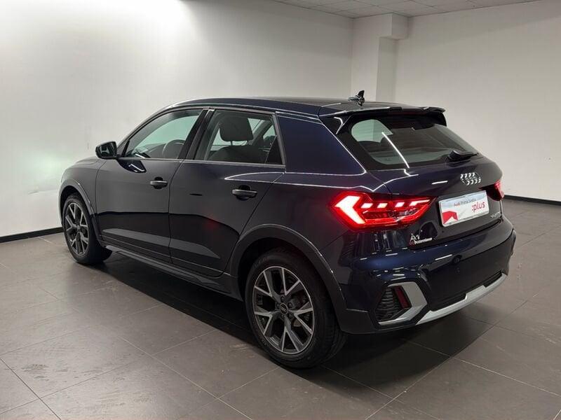 Audi A1 A1 CITYCARVER 30 1.0 TFSI ADMIRED S-TRONIC 110CV