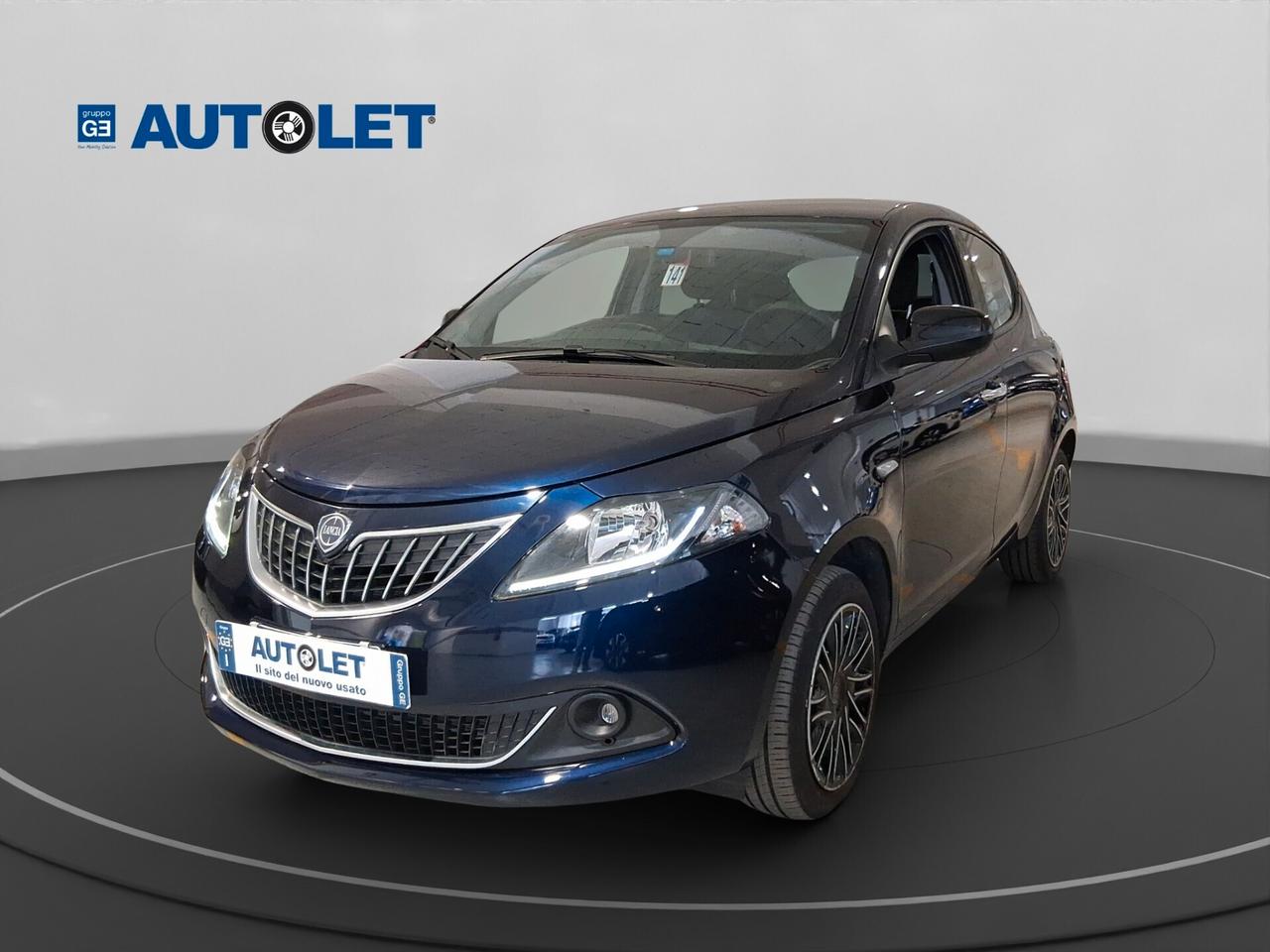 Lancia Ypsilon 1.0 FireFly 5 porte S&S Hybrid Ecochic Silver