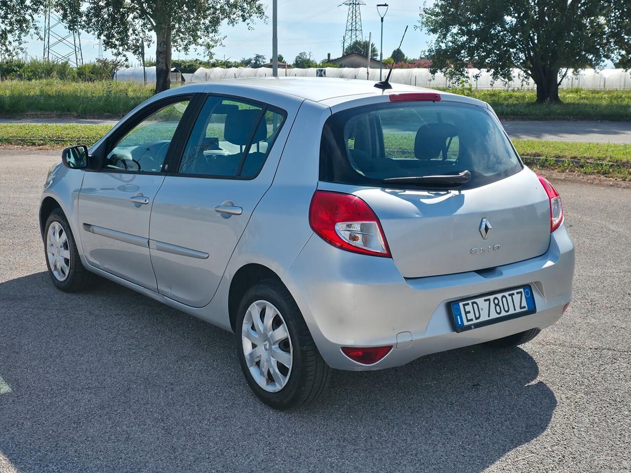 Renault Clio 1.2 benzina 2010 5 porte Luxe